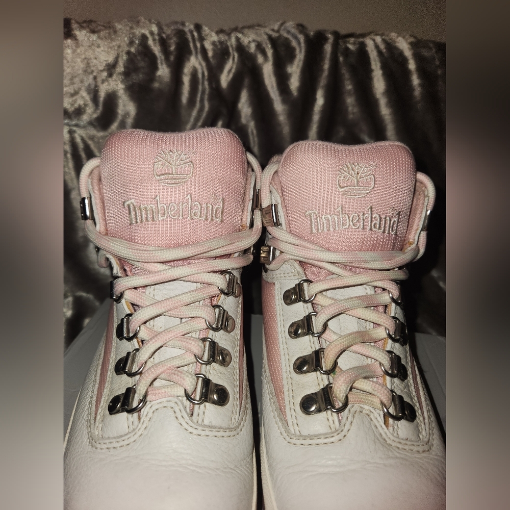8M VNTG Timberland Boots Pink White,Y2K, Designer,Leather,Princess,Outdoor